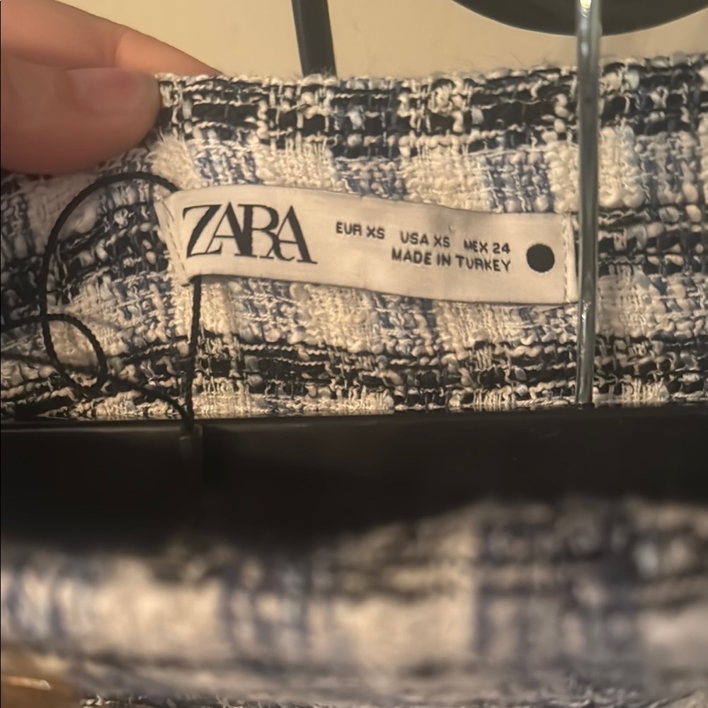 Zara White and Blue Ankle Cropped Pants - Picture 6 of 6